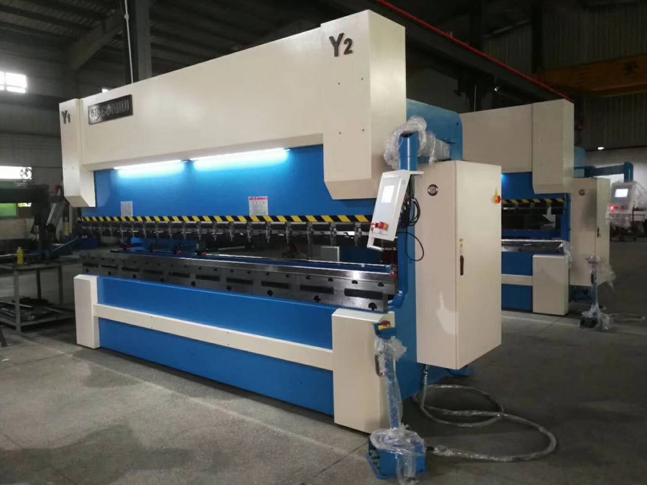 想了解數控折彎機的特點